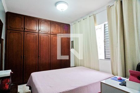 Casa à venda com 250m², 4 quartos e 3 vagas Casa à venda com 250m², 4 quartos e 3 vagasSuíte 2