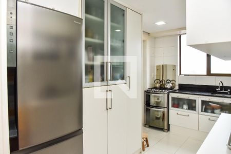 Apartamento à venda com 138m², 3 quartos e 2 vagas Apartamento à venda com 138m², 3 quartos e 2 vagasCozinha