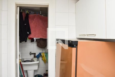 Apartamento à venda com 138m², 3 quartos e 2 vagas Apartamento à venda com 138m², 3 quartos e 2 vagasÁrea de Serviço