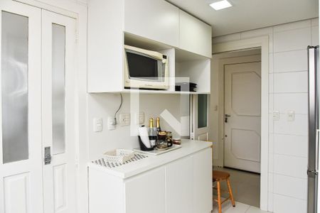 Apartamento à venda com 138m², 3 quartos e 2 vagas Apartamento à venda com 138m², 3 quartos e 2 vagasCozinha