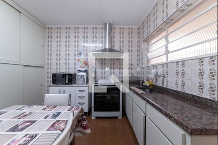 Casa à venda com 200m², 3 quartos e 2 vagas Casa à venda com 200m², 3 quartos e 2 vagasCozinha