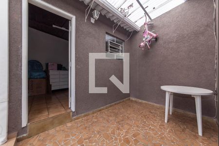 Casa à venda com 200m², 3 quartos e 2 vagas Casa à venda com 200m², 3 quartos e 2 vagasQuintal do Piso Superior