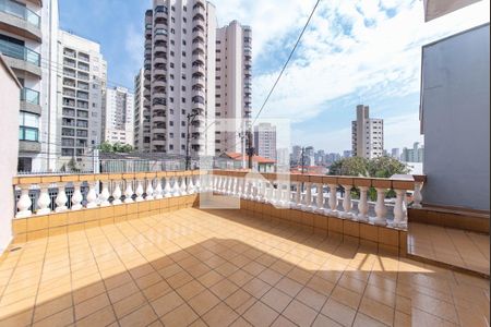Casa à venda com 200m², 3 quartos e 2 vagas Casa à venda com 200m², 3 quartos e 2 vagasVaranda da Suíte