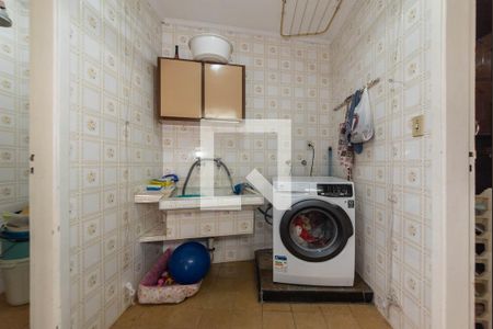 Casa à venda com 200m², 3 quartos e 2 vagas Casa à venda com 200m², 3 quartos e 2 vagasÁrea de Serviço