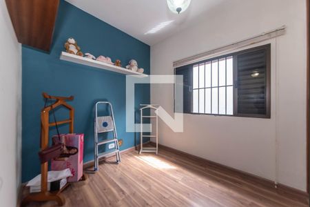 Casa à venda com 200m², 3 quartos e 2 vagas Casa à venda com 200m², 3 quartos e 2 vagasQuarto 2