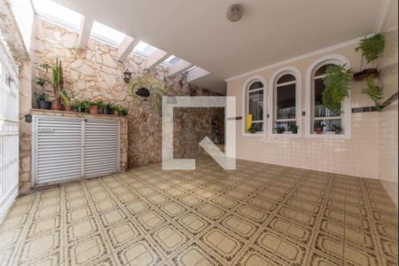 Casa à venda com 200m², 3 quartos e 2 vagas Casa à venda com 200m², 3 quartos e 2 vagasGaragem