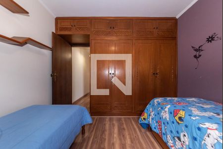 Casa à venda com 200m², 3 quartos e 2 vagas Casa à venda com 200m², 3 quartos e 2 vagasQuarto 1