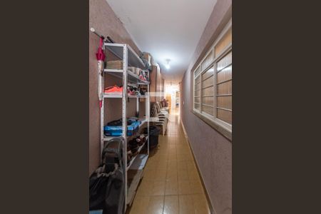 Casa à venda com 200m², 3 quartos e 2 vagas Casa à venda com 200m², 3 quartos e 2 vagasCorredor do Piso Inferior
