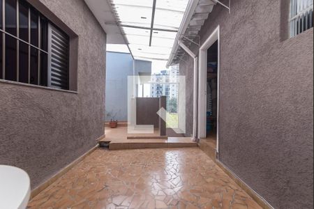 Casa à venda com 200m², 3 quartos e 2 vagas Casa à venda com 200m², 3 quartos e 2 vagasQuintal do Piso Superior