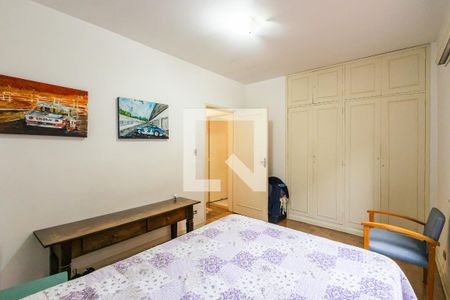 Casa à venda com 288m², 3 quartos e 3 vagasSuíte