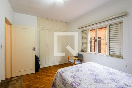 Casa à venda com 288m², 3 quartos e 3 vagasSuíte