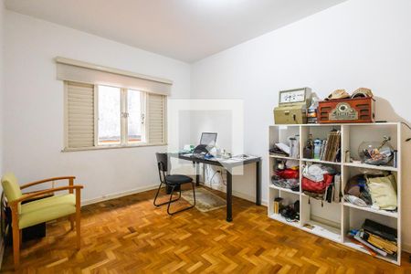 Casa à venda com 288m², 3 quartos e 3 vagasQuarto 2