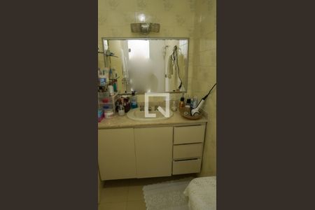 Apartamento à venda com 131m², 4 quartos e 2 vagas Apartamento à venda com 131m², 4 quartos e 2 vagasBanheiro