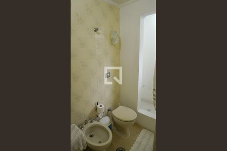 Apartamento à venda com 131m², 4 quartos e 2 vagas Apartamento à venda com 131m², 4 quartos e 2 vagasBanheiro