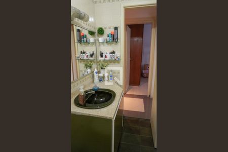 Apartamento à venda com 131m², 4 quartos e 2 vagas Apartamento à venda com 131m², 4 quartos e 2 vagasBanheiro