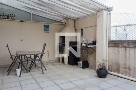 Apartamento à venda com 105m², 2 quartos e 2 vagasVaranda e área de serviço