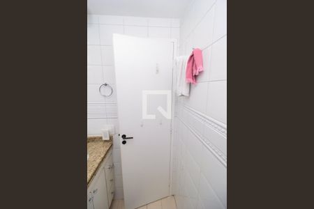 Apartamento à venda com 71m², 2 quartos e 3 vagas Apartamento à venda com 71m², 2 quartos e 3 vagasBanheiro