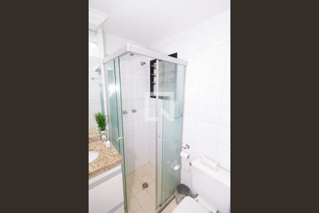 Apartamento à venda com 71m², 2 quartos e 3 vagas Apartamento à venda com 71m², 2 quartos e 3 vagasBanheiro da Suíte