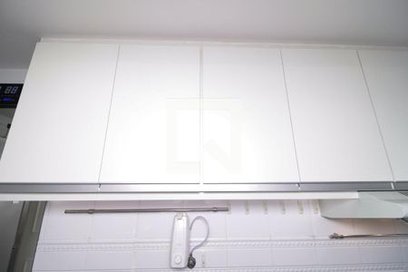 Apartamento à venda com 71m², 2 quartos e 3 vagas Apartamento à venda com 71m², 2 quartos e 3 vagasCozinha - Armários