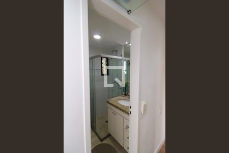 Apartamento à venda com 71m², 2 quartos e 3 vagas Apartamento à venda com 71m², 2 quartos e 3 vagasBanheiro