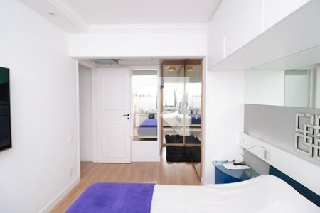 Apartamento à venda com 71m², 2 quartos e 3 vagas Apartamento à venda com 71m², 2 quartos e 3 vagasSuíte