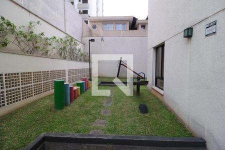 Apartamento à venda com 71m², 2 quartos e 3 vagas Apartamento à venda com 71m², 2 quartos e 3 vagasÁrea comum - Playground