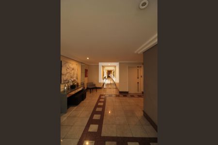 Apartamento à venda com 71m², 2 quartos e 3 vagas Apartamento à venda com 71m², 2 quartos e 3 vagasHall social