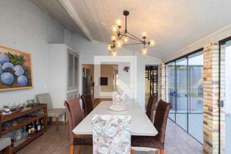 Casa à venda com 245m², 4 quartos e 2 vagas Casa à venda com 245m², 4 quartos e 2 vagasSala/Cozinha