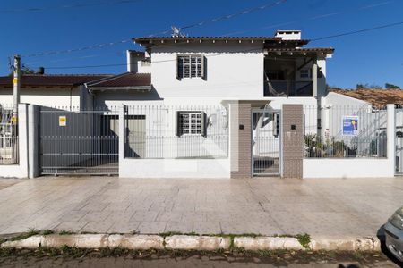 Casa à venda com 245m², 4 quartos e 2 vagas Casa à venda com 245m², 4 quartos e 2 vagasFachada