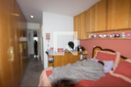 Apartamento à venda com 120m², 3 quartos e 2 vagas Apartamento à venda com 120m², 3 quartos e 2 vagasQuarto 2 - Suíte