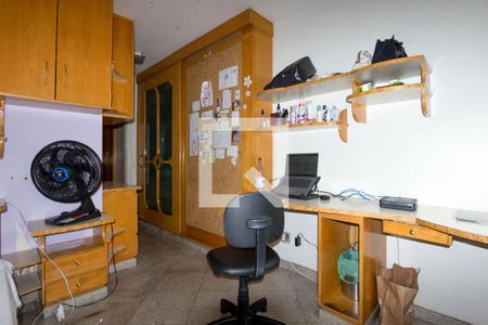 Apartamento à venda com 120m², 3 quartos e 2 vagas Apartamento à venda com 120m², 3 quartos e 2 vagasQuarto 3 - Suíte