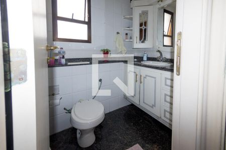 Apartamento à venda com 120m², 3 quartos e 2 vagas Apartamento à venda com 120m², 3 quartos e 2 vagasBanheiro da Suíte 3