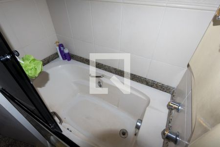 Apartamento à venda com 120m², 3 quartos e 2 vagas Apartamento à venda com 120m², 3 quartos e 2 vagasBanheiro da Suíte 2