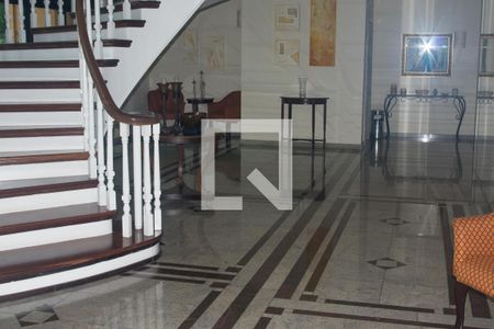 Apartamento à venda com 120m², 3 quartos e 2 vagas Apartamento à venda com 120m², 3 quartos e 2 vagasHall