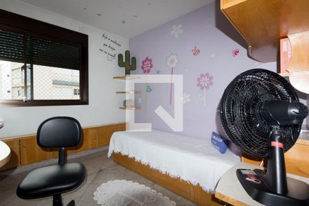 Apartamento à venda com 120m², 3 quartos e 2 vagas Apartamento à venda com 120m², 3 quartos e 2 vagasQuarto 3 - Suíte