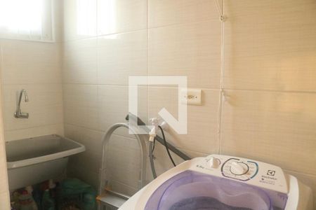 Casa de condomínio para alugar com 71m², 3 quartos e 1 vaga Casa de condomínio para alugar com 71m², 3 quartos e 1 vagaÁrea de Serviço