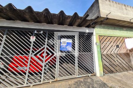 Casa à venda com 125m², 4 quartos e 2 vagas Casa à venda com 125m², 4 quartos e 2 vagasFachada