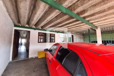 Casa à venda com 125m², 4 quartos e 2 vagas Casa à venda com 125m², 4 quartos e 2 vagasGaragem