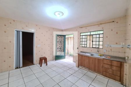 Casa à venda com 125m², 4 quartos e 2 vagas Casa à venda com 125m², 4 quartos e 2 vagasCozinha