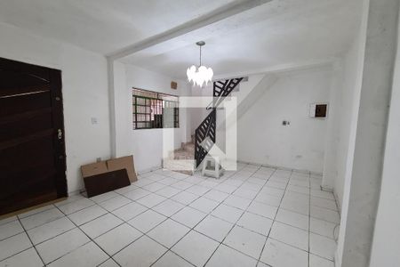 Casa à venda com 125m², 4 quartos e 2 vagas Casa à venda com 125m², 4 quartos e 2 vagasSala 2