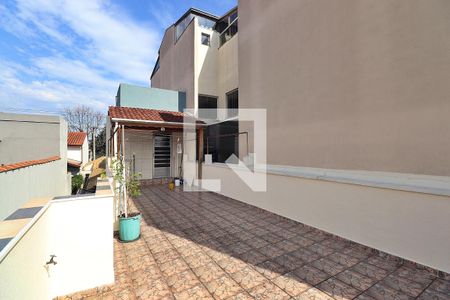Casa à venda com 182m², 3 quartos e 2 vagasTerraço