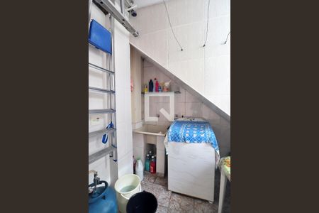 Casa à venda com 182m², 3 quartos e 2 vagasÁrea de Serviço