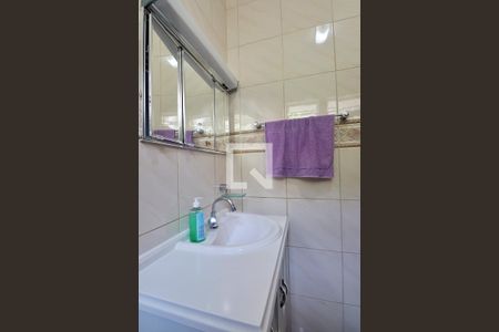 Casa à venda com 182m², 3 quartos e 2 vagasBanheiro do Quarto 1 - Suíte