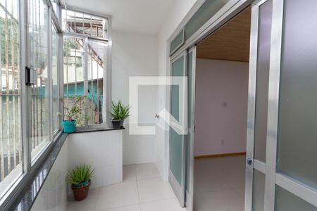 Apartamento à venda com 51m², 2 quartos e sem vaga Apartamento à venda com 51m², 2 quartos e sem vagaVaranda