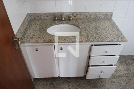 Apartamento à venda com 156m², 2 quartos e 2 vagasBanheiro Suíte