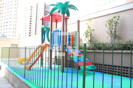 Apartamento à venda com 156m², 2 quartos e 2 vagasÁrea comum - Playground