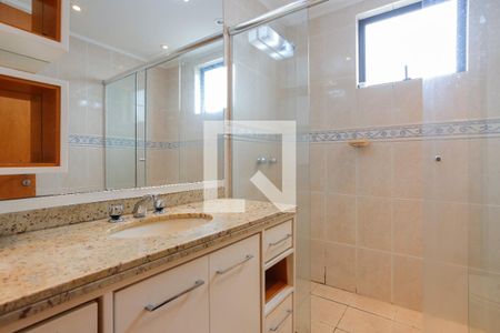 Apartamento à venda com 80m², 2 quartos e 2 vagas Apartamento à venda com 80m², 2 quartos e 2 vagasBanheiro da Suíte