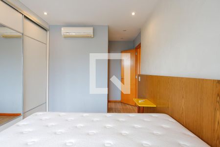 Apartamento à venda com 80m², 2 quartos e 2 vagas Apartamento à venda com 80m², 2 quartos e 2 vagasSuite