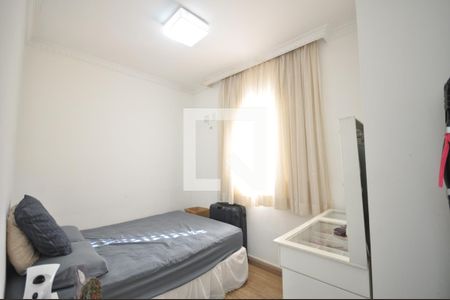 Casa à venda com 240m², 3 quartos e 2 vagasQuarto 3