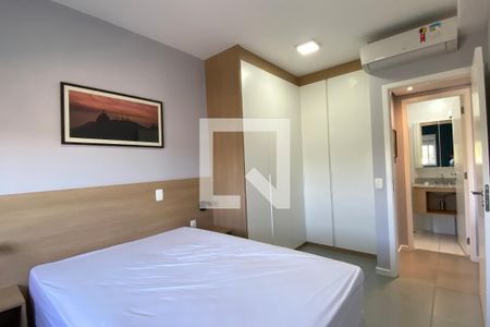 Suíte 1 de apartamento para alugar com 1 quarto, 50m² em Empresarial 18 do Forte, Barueri
